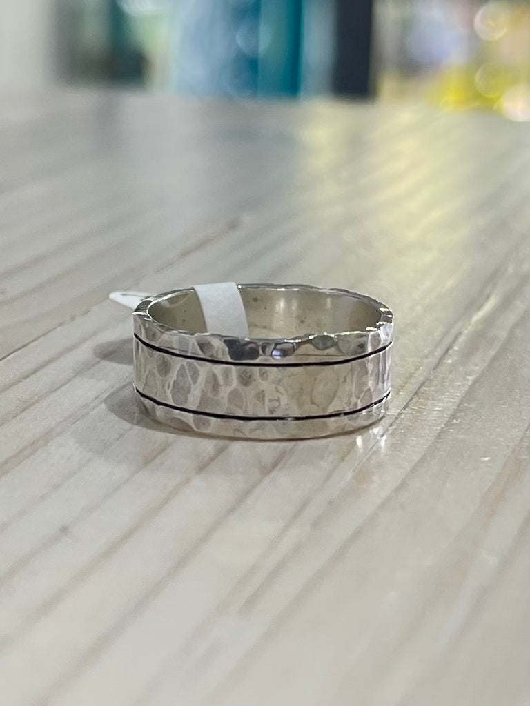 Hammered silver ring 9 1/2