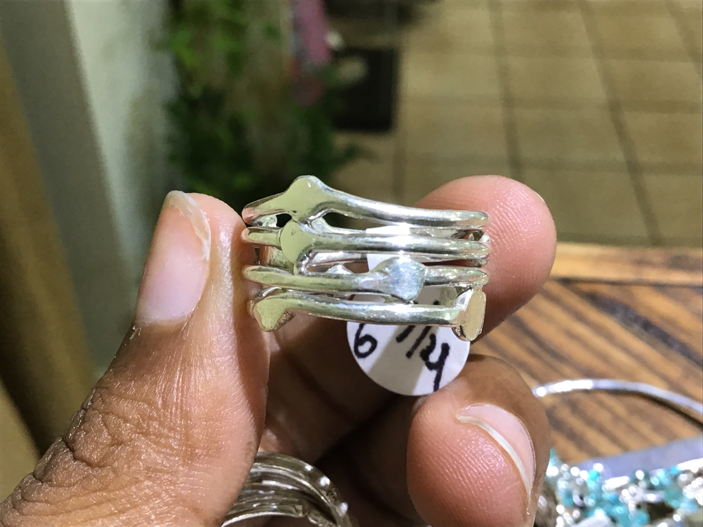 Free form silver ring 6 3/4